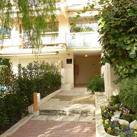Plein Soleil Apartment *